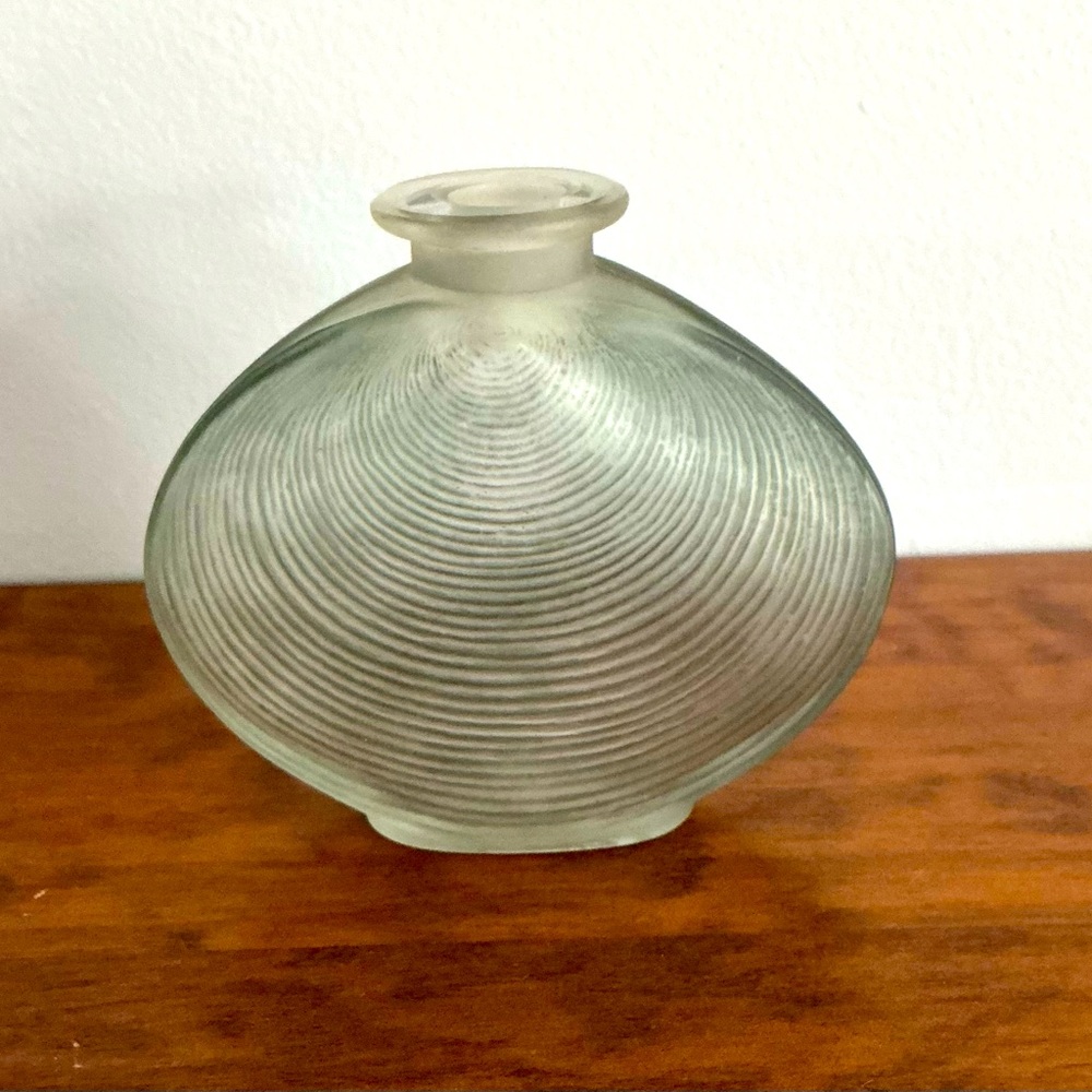 Lalique Telline Perfume Bottle
